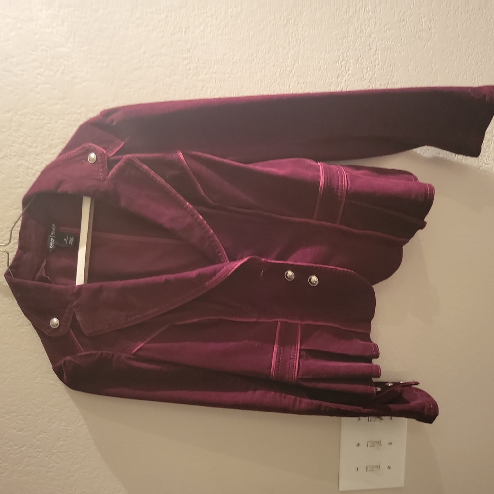 Courderoy Burgandy Tailored White House/ Black Market Jacket - 8